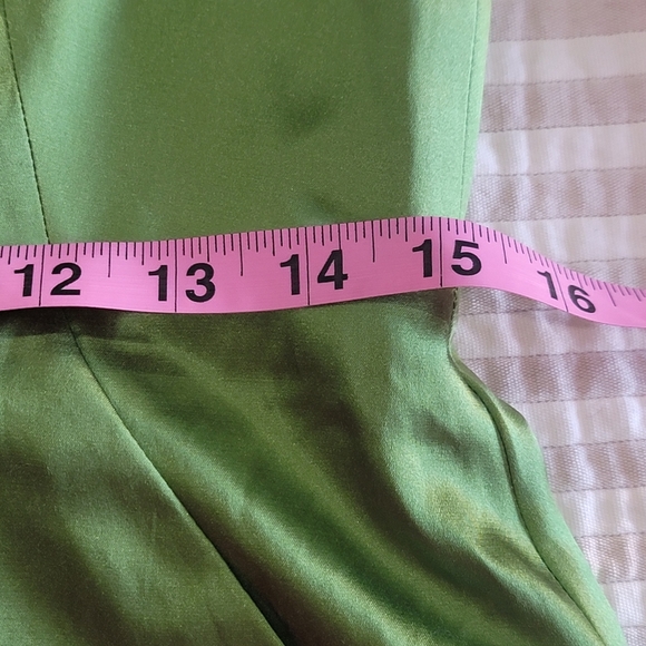 BCBG Max Azria jewel neck silk party cocktail green mini dress NYE 10 Medium - Picture 6 of 16